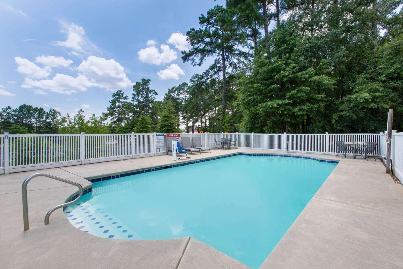 Microtel Inn & Suites by Wyndham Augusta/Riverwatch Main image 1